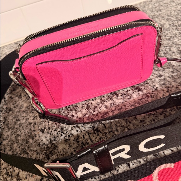 Marc Jacobs Hot Pink Snapshot Bag (additional strap included) - Picture 6 of 6